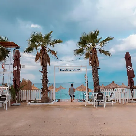Blue Days Hotel 3*